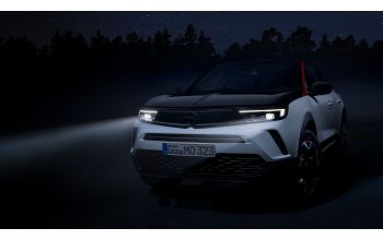 No Fear of The Dark: Intelli-Lux LED® Headlamps from Opel